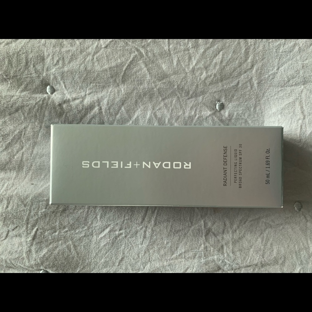 Rodan and fields radiant defense sand 3